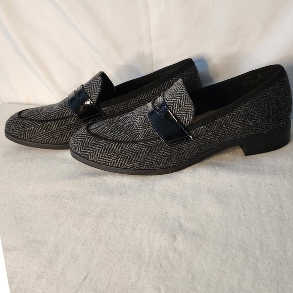 Clarks Collection Women's Loafers Herringbone Black Patent Trim Size 7.5 M - Picture 2 of 7